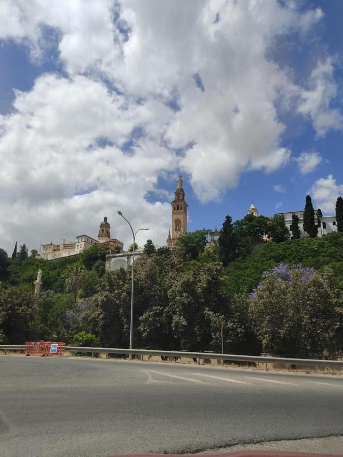Apartamento Duplex El Monumento San Juan de Aznalfarache Esterno foto